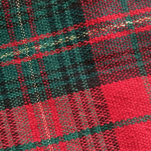 Tablecloth gold red green rectangle 54.5 x 102 seat 8-10 Christmas holiday plaid - Picture 5 of 5